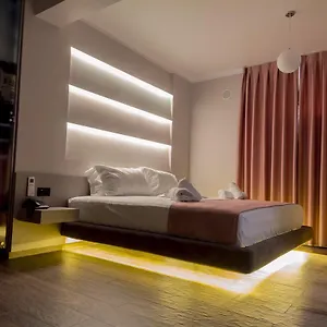 Pandora Otel Tiran